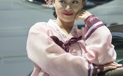 贾静雯人体艺术